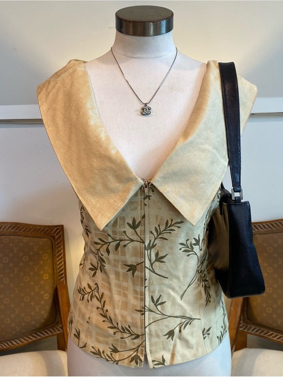 Linda Segal Tops - Vintage 90s Tan & Gold Floral Print Zip-Front Top with Collar, Office Siren Chic